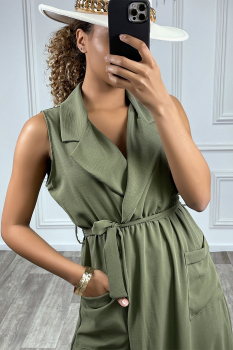 Belle robe longue et aérée kaki, type saharienne, stylée