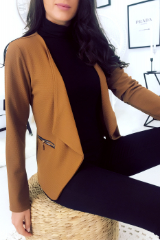 Blazer Camel à revers drapés, poches à zip dorés. 1459