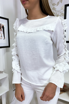 Blouse blanche matière brillante avec froufrou au buste et aux manches