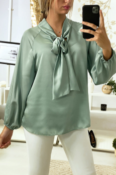 Blouse élégante avec noeud au col 