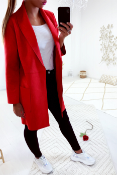 Jolie veste rouge avec poche dans une jolie matière style daim