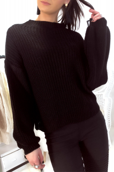 Magnifique pull noir épais avec manche bouffante. Mode femme