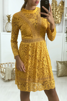 Robe de soirée en dentelle Moutarde