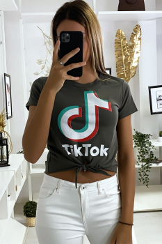 Tee shirt en coton kaki avec noeud et écriture TIKTOK