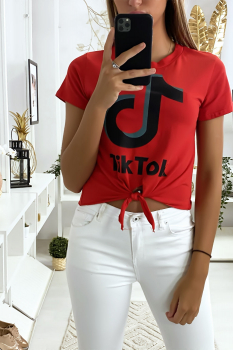 Tee shirt en coton rouge avec noeud et écriture TIKTOK
