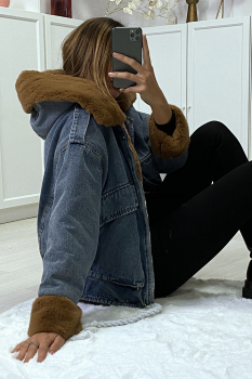 Veste blue jeans, col et capuche et poignets en fourrure fantaisie camel