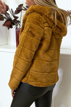 Veste camel à capuche en fourrure fantaisie