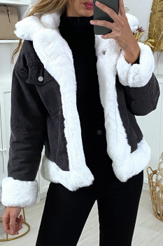 Veste noire en jean avec belle fourrure fantaisie blanche